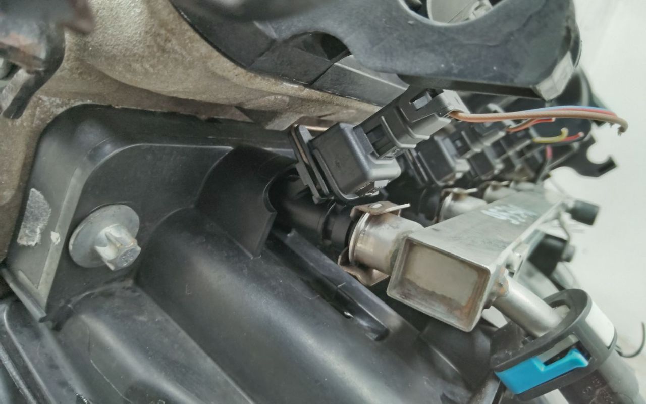 форсунка Opel Corsa D 2008, 1.2 л., A 12 XER, бензин, МКПП