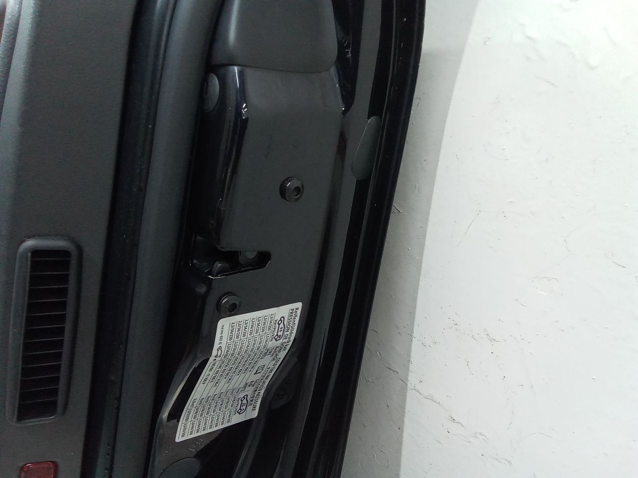 замок двери передней правой Volkswagen Touareg 1 поколение [рестайлинг] 2007