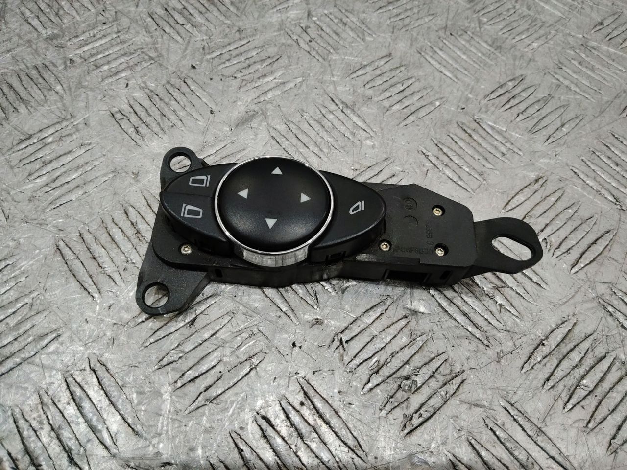 джойстик регулировки зеркал Mercedes-Benz E-Класс W211/S211 2005, 2118215958