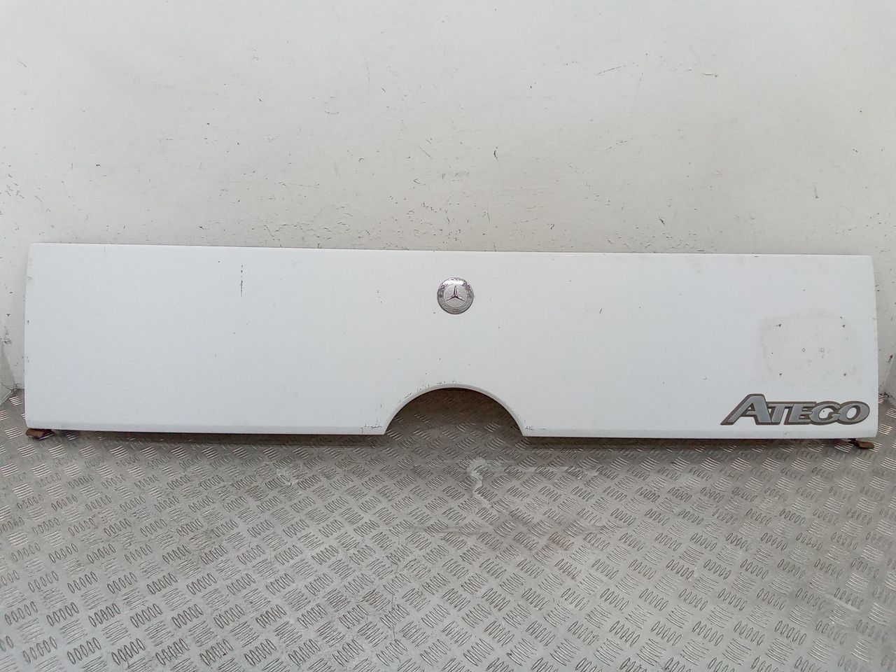 капот Mercedes-Benz Atego 2 поколение 2019, A9737500602