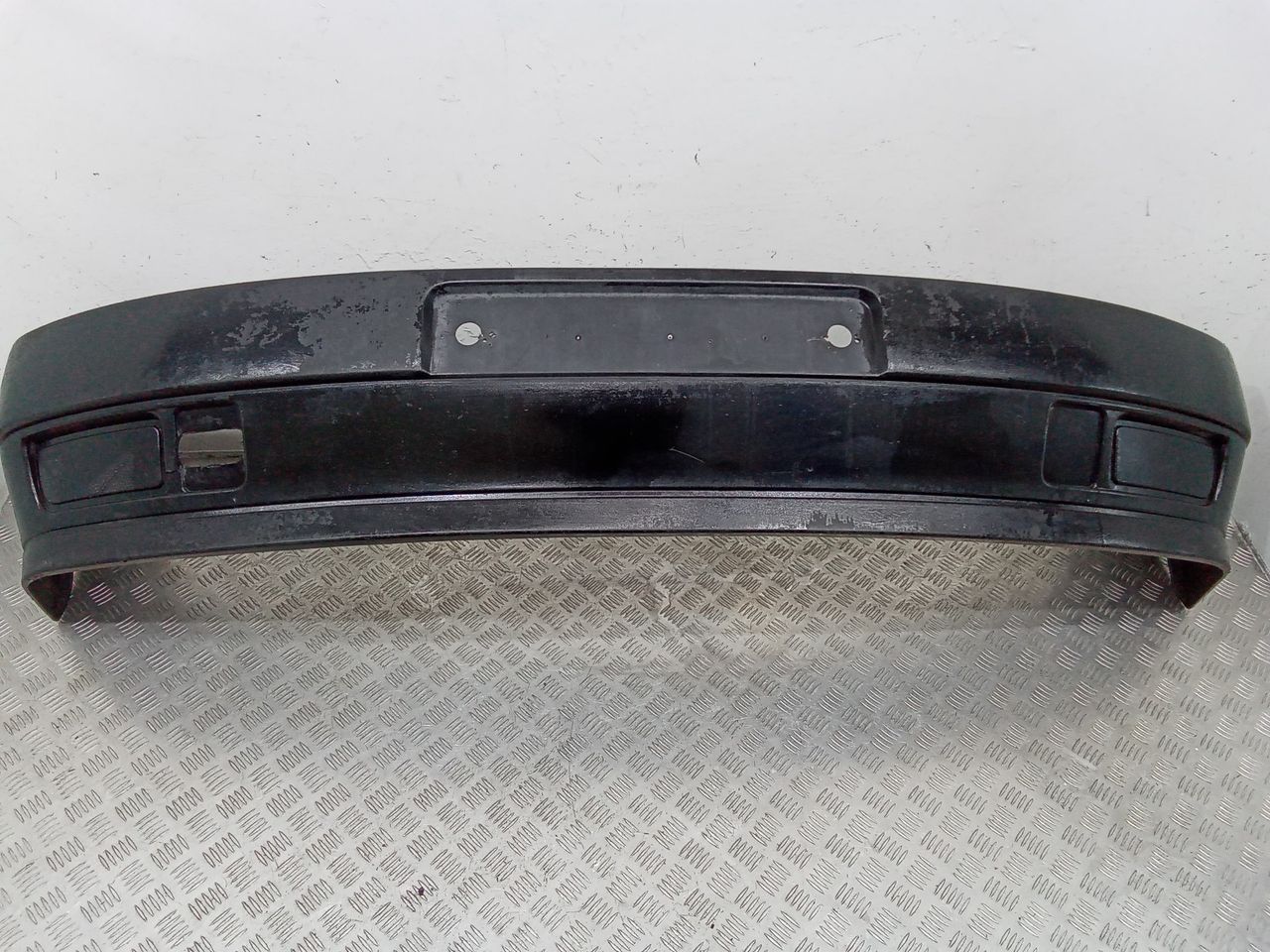 бампер передний Volkswagen Transporter T4 1994, 701807101M