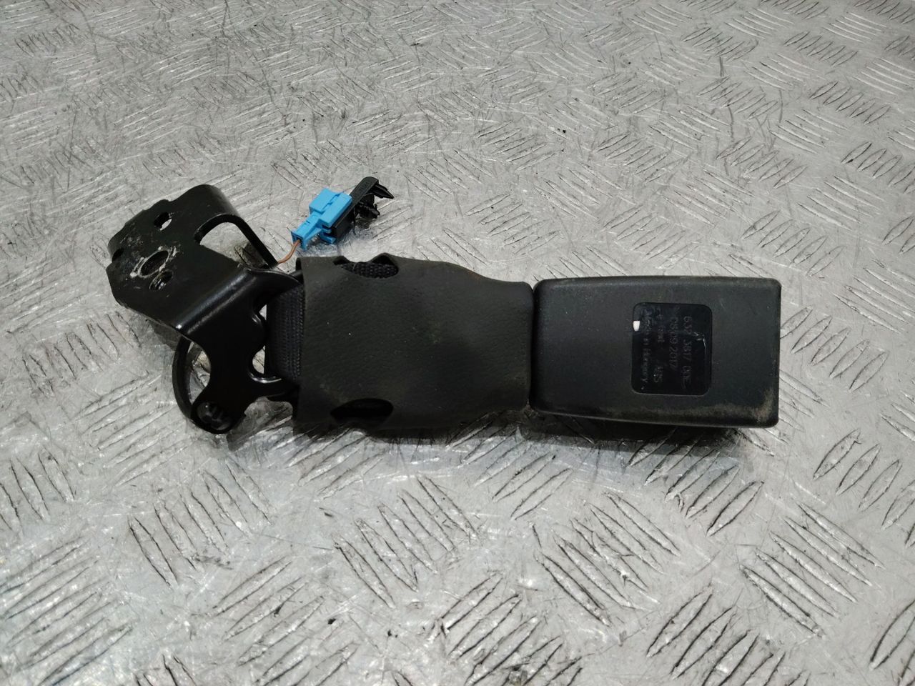 замок ремня безопасности Mercedes-Benz E-Класс W213/S213/C238/A238 2017, 632381700E