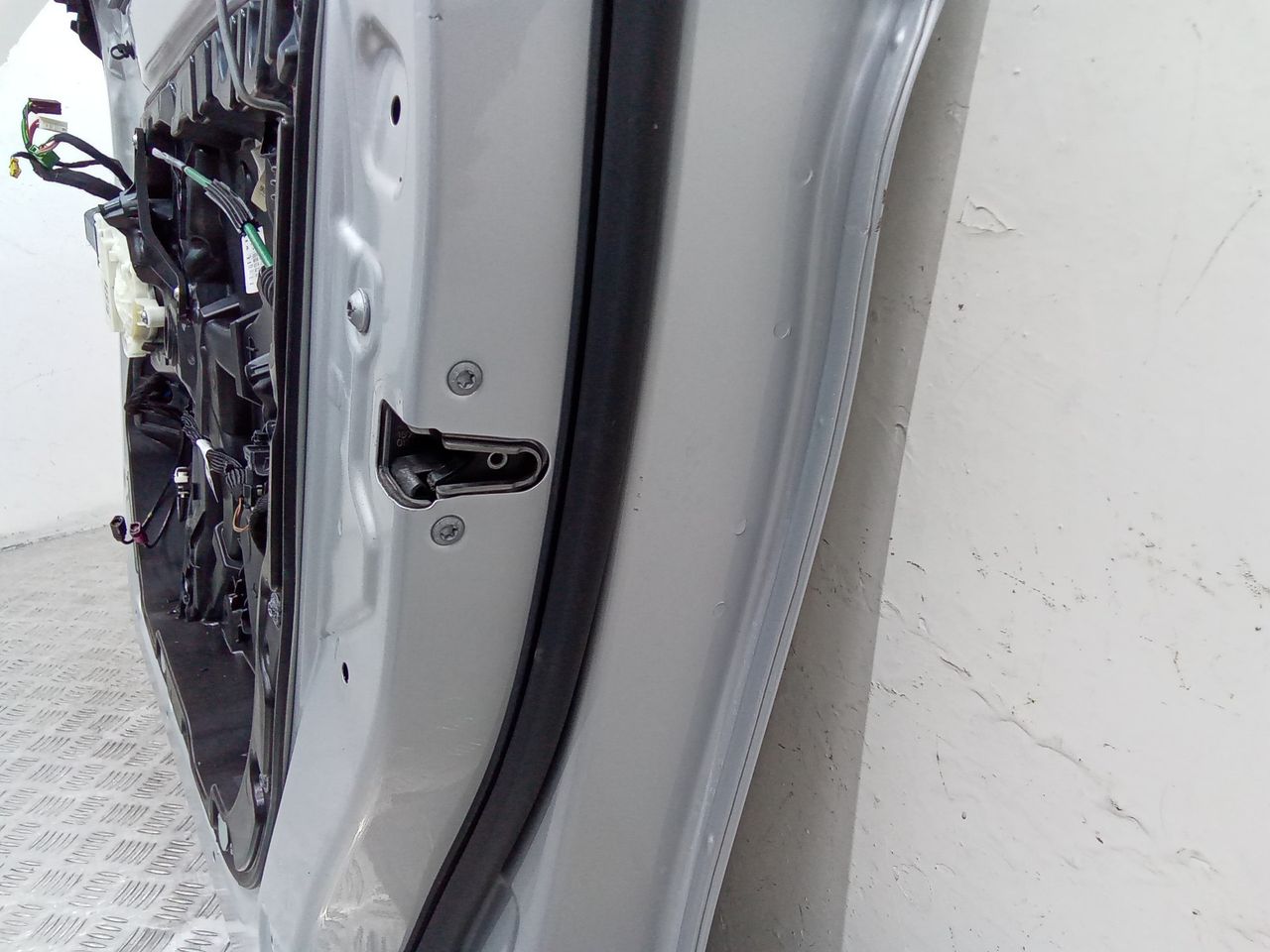 замок двери передней правой Mercedes-Benz GLC Coupe C253 2018, A2220063999, A0997202000