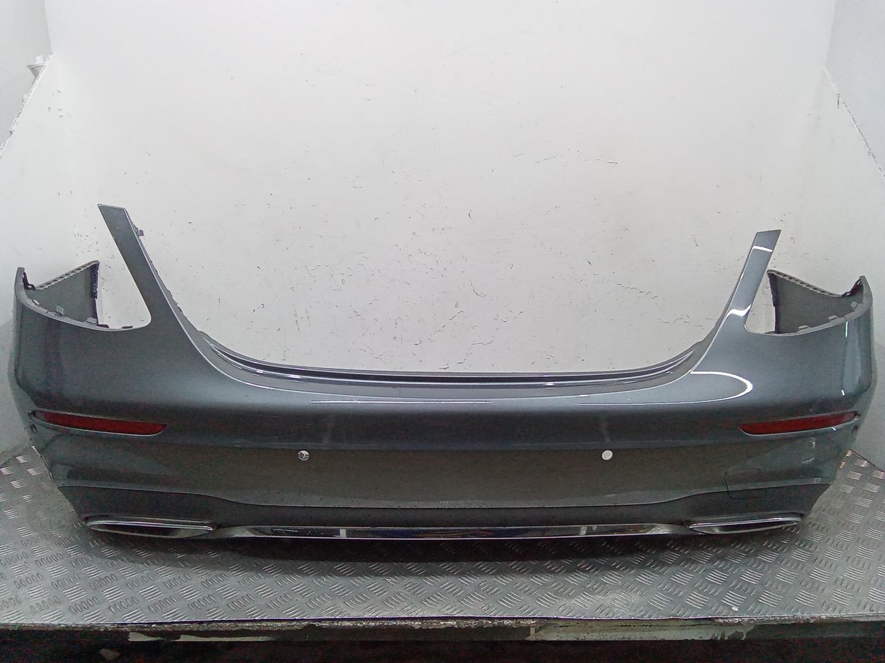 бампер задний Mercedes-Benz E-Класс W213/S213/C238/A238 2017, A2138850001