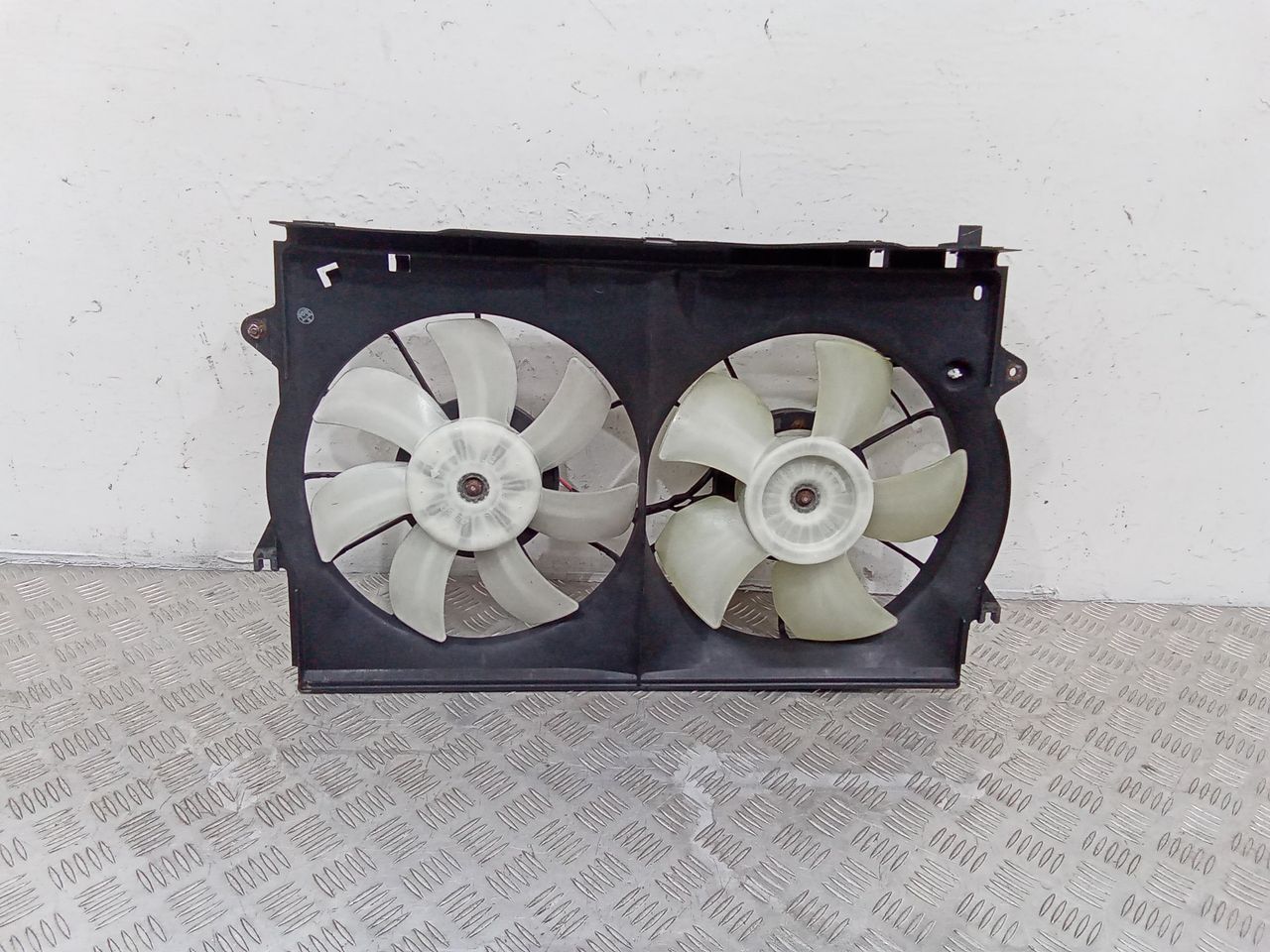 вентилятор радиатора Toyota Corolla Verso 2 поколение AR10 [рестайлинг] 2007, DT1227508862