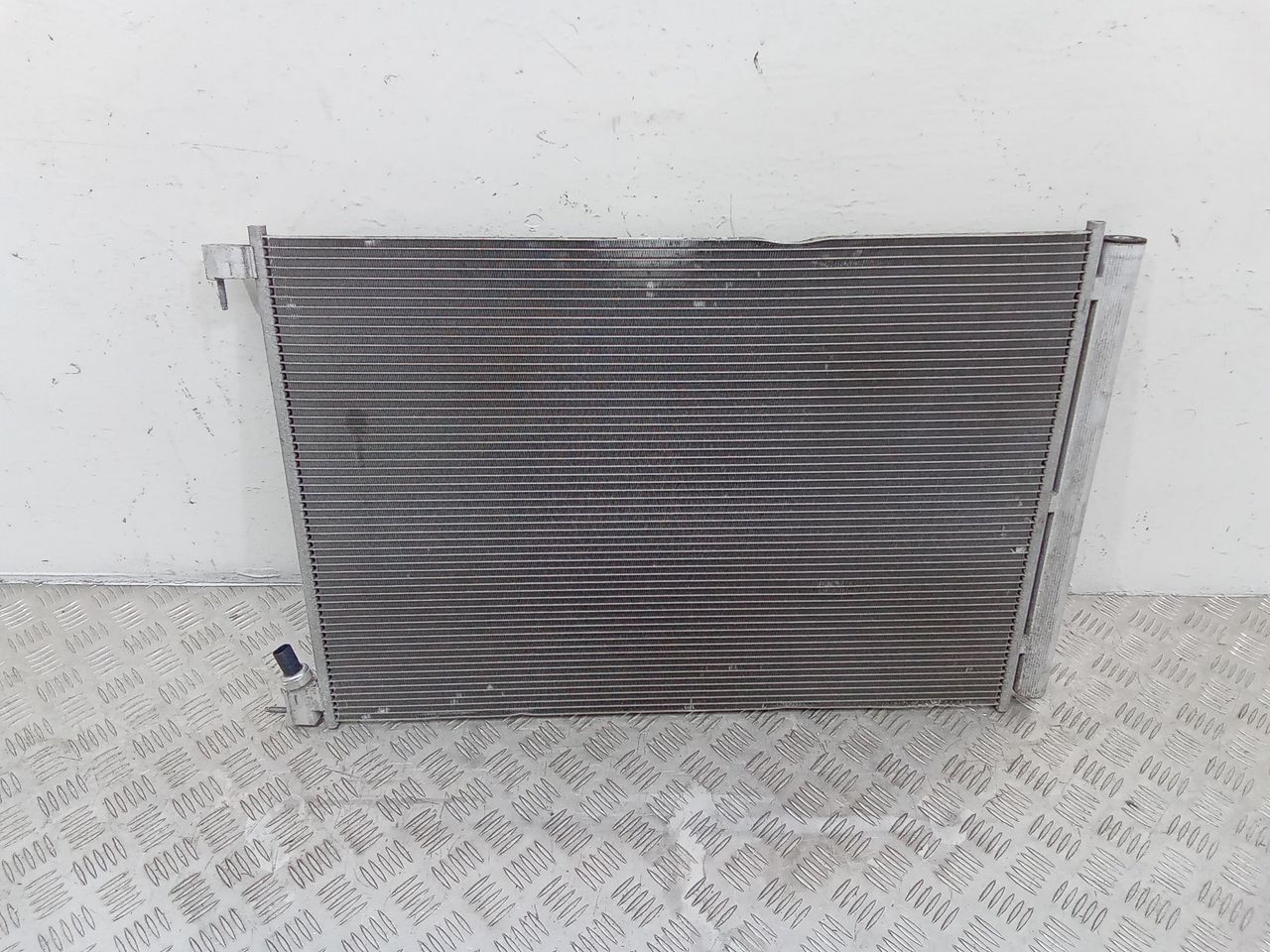 радиатор кондиционера Mercedes-Benz C-Класс W205/S205/C205 2017, A0995000454