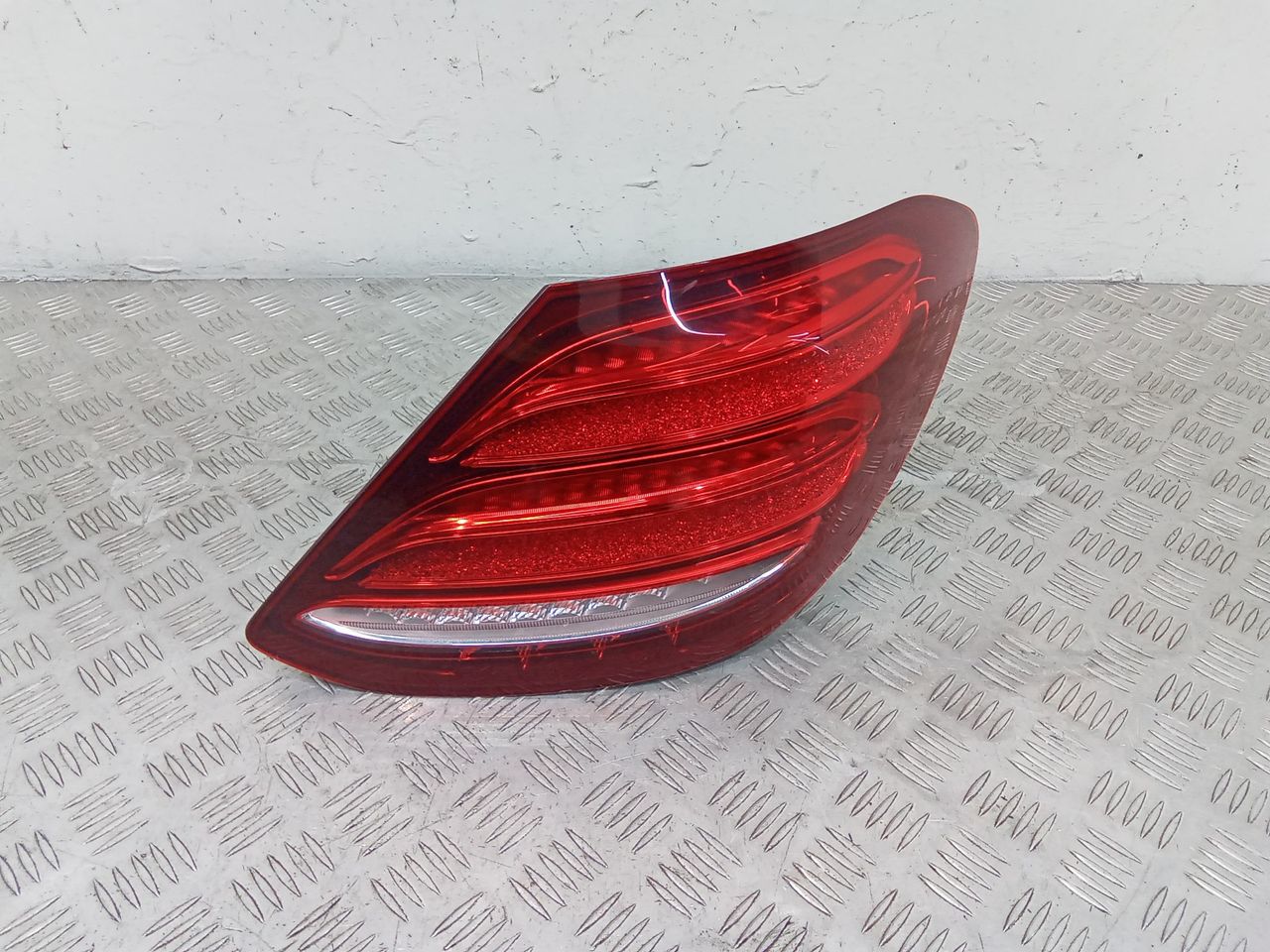 фонарь задний правый Mercedes-Benz E-Класс W213/S213/C238/A238 2017, A2139068000