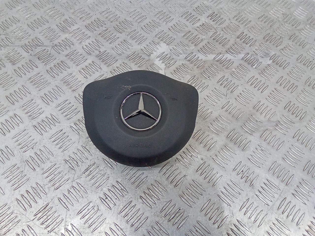 подушка безопасности водителя Mercedes-Benz GLC-Класс X253/C253 [рестайлинг] 2019, 634032100