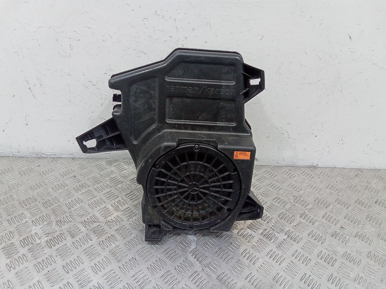 сабвуфер Mercedes-Benz GL-Класс X166 2014, A1668202802