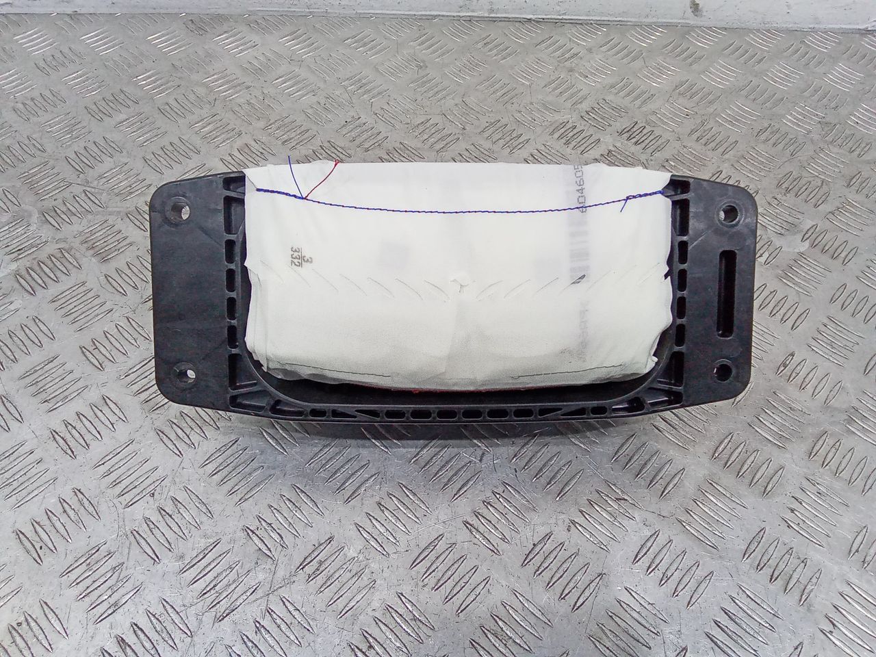 подушка безопасности пассажира Mercedes-Benz E-Класс W213/S213/C238/A238 2017, A2138600202