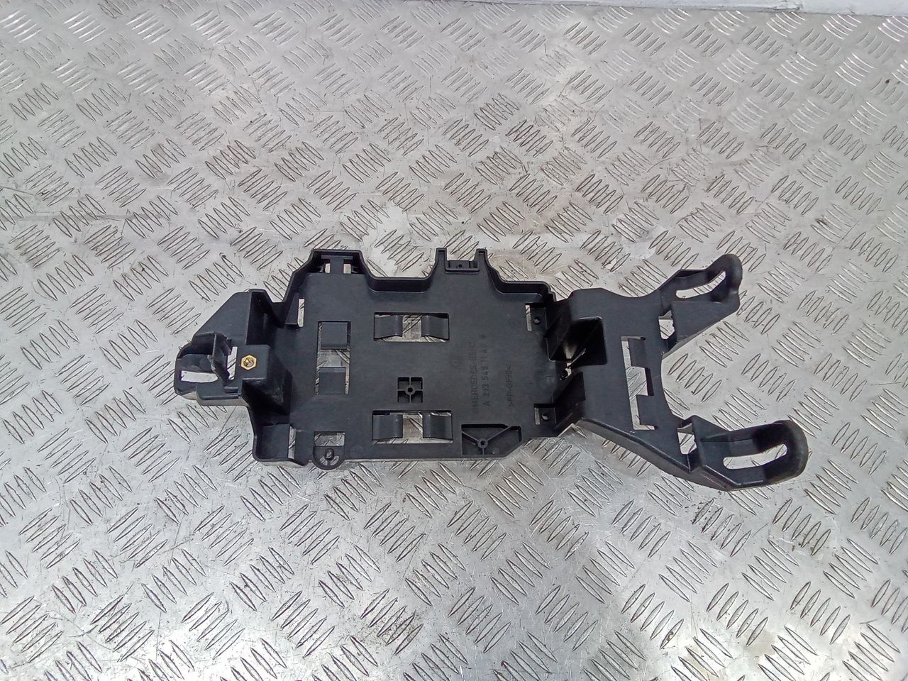кронштейн блока управления Mercedes-Benz E-Класс W213/S213/C238/A238 2017, A2135451140