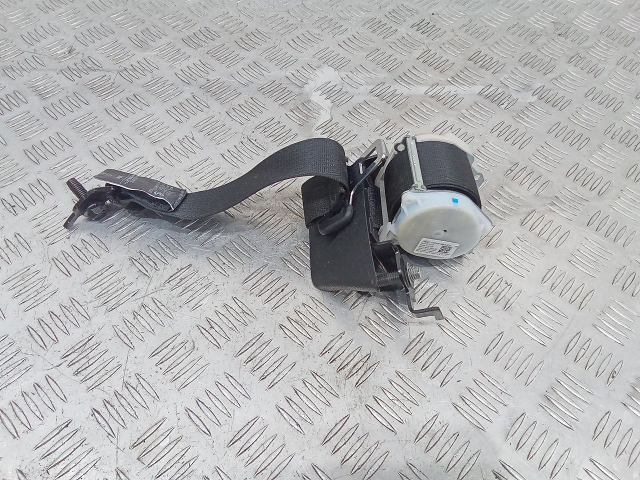 ремень безопасности Ford Mustang 6 поколение S550 2015, FR3B63611B68