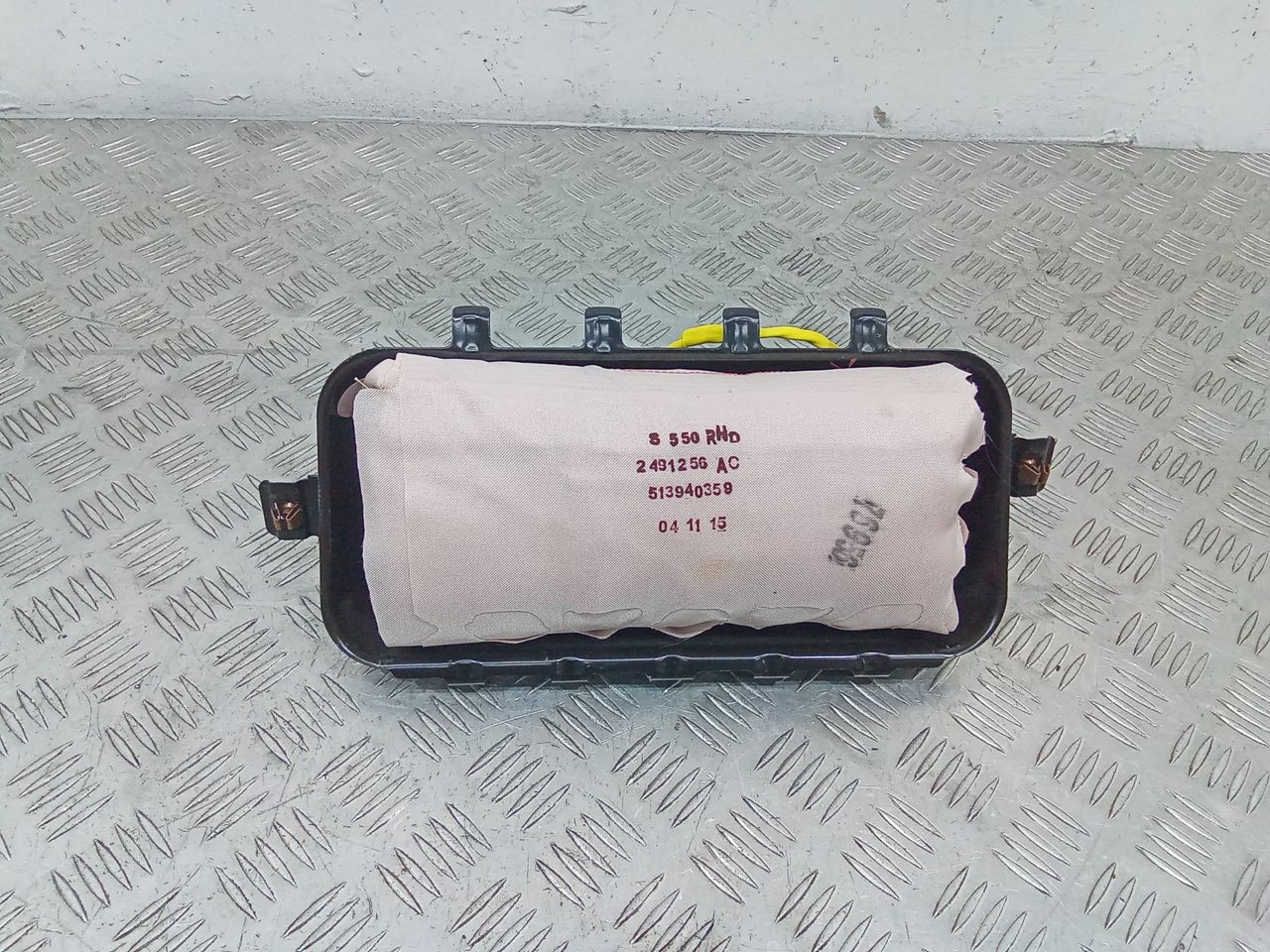 подушка безопасности пассажира Ford Mustang 6 поколение S550 2015, GR3B63044A74BG