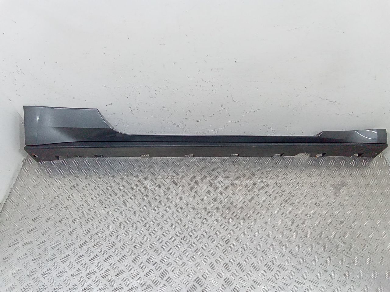 накладка на порог Ford Mustang 6 поколение S550 2015, FR3B6310154
