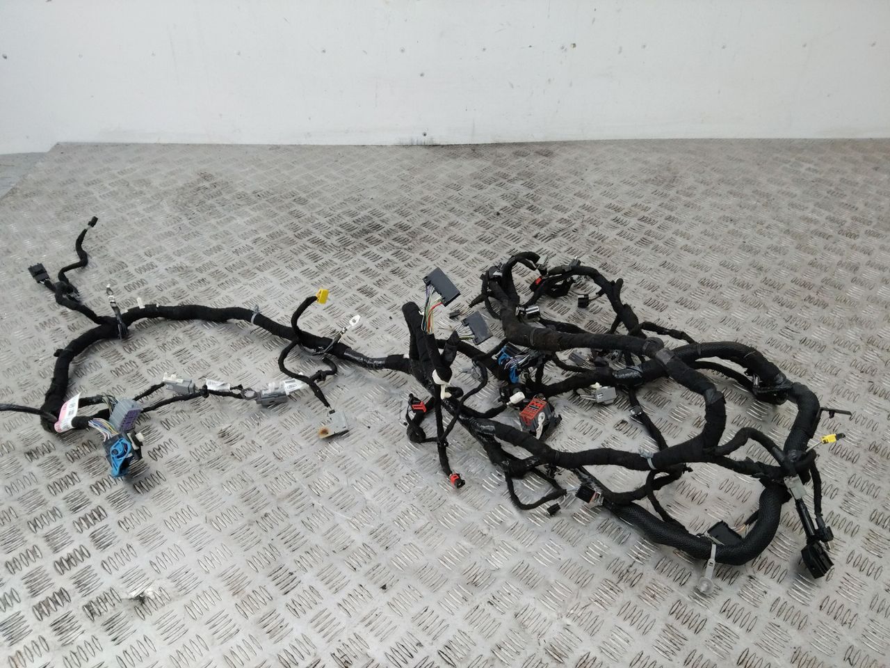 проводка Ford Mustang 6 поколение S550 2015, 5.0 л., бензин, МКПП, GR3T14401PD