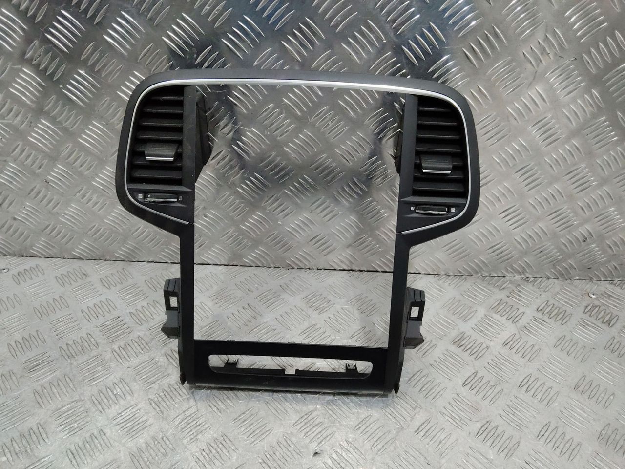 рамка под магнитолу Renault Megane 4 поколение 2016, 1674229X