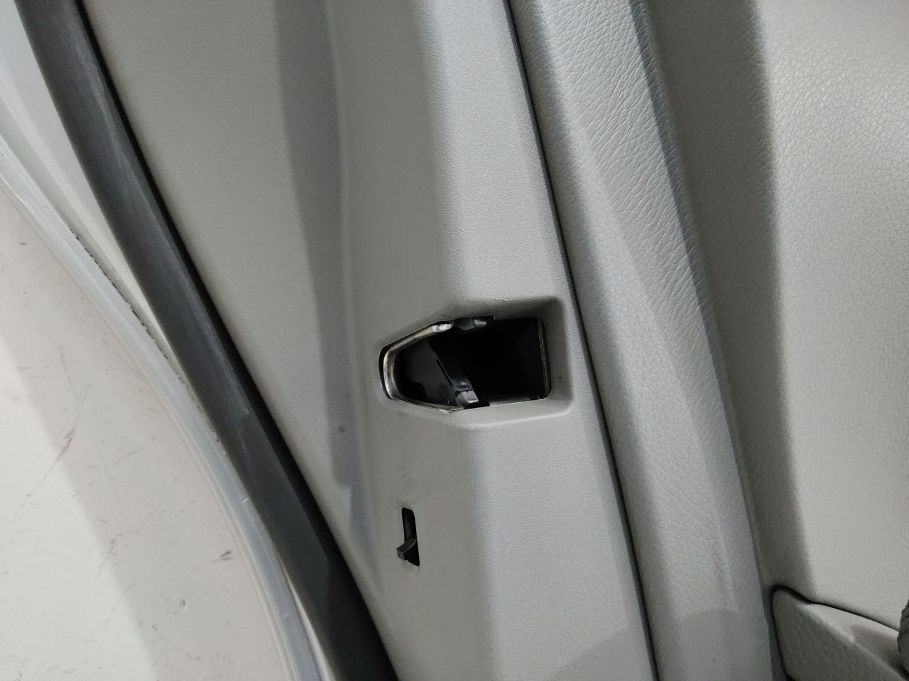 замок двери задней левой Mercedes-Benz S-Класс W221 2007, седан
