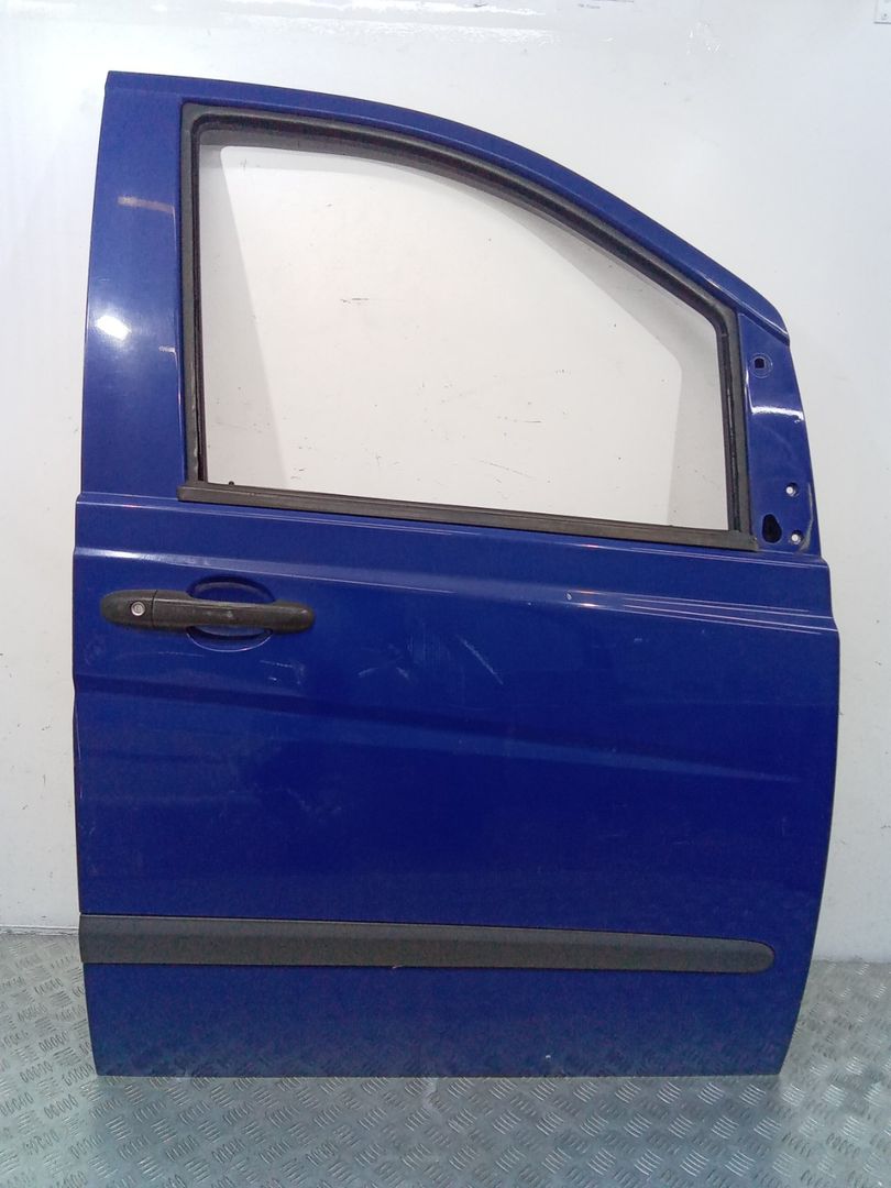 дверь передняя правая Mercedes-Benz Vito W639 2010