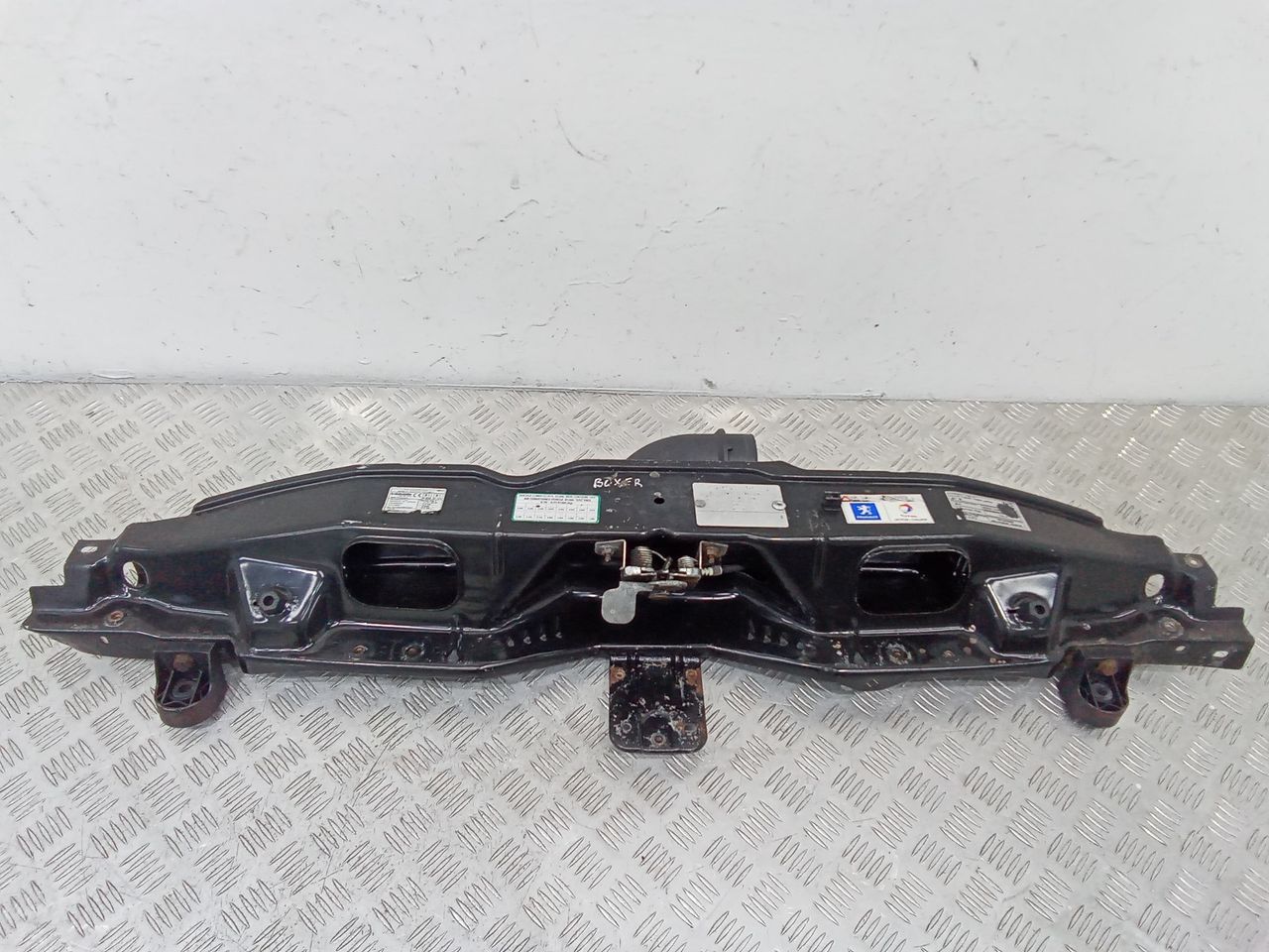 рамка капота Peugeot Boxer 2 поколение 2010