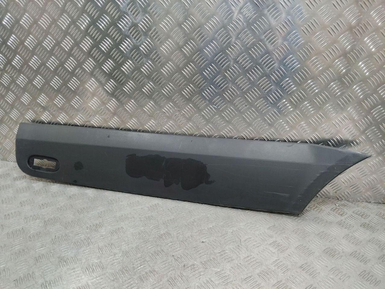 молдинг крыла Mercedes-Benz Sprinter 2 поколение (W906) 2011, A9066901682