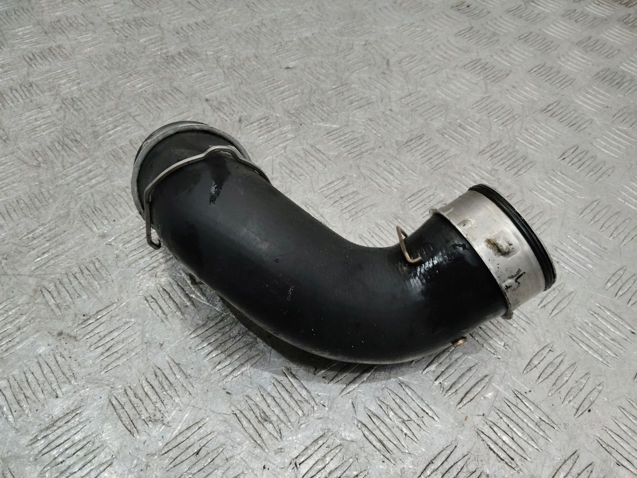 патрубок интеркулера Mercedes-Benz C-Класс W203/S203/CL203 2003, A2035281482