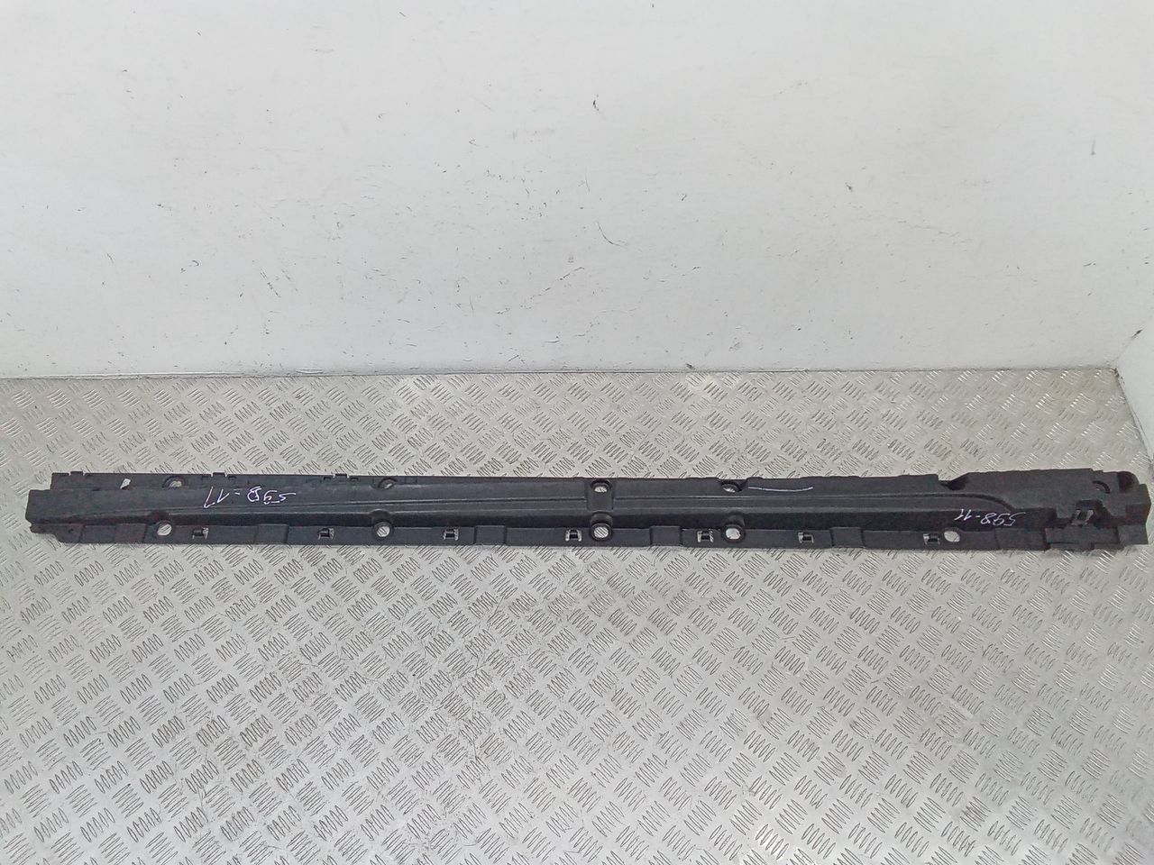 Кронштейн крепления порога BMW X5 F15 2013, 51178054035