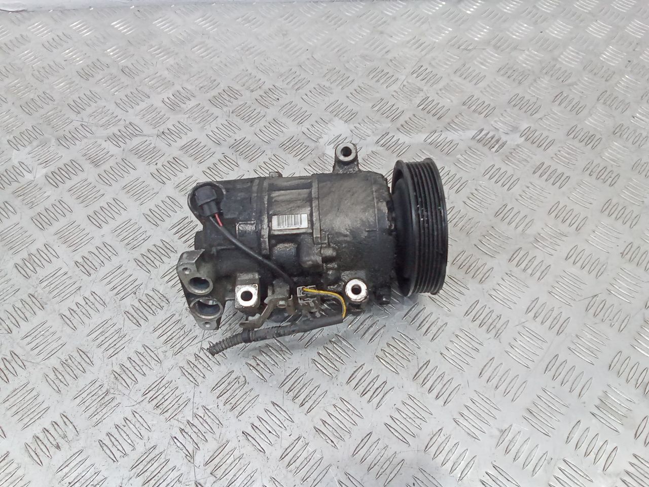 компрессор кондиционера Renault Megane 3 поколение 2009, 1.5 л., дизель, МКПП, 8200939386