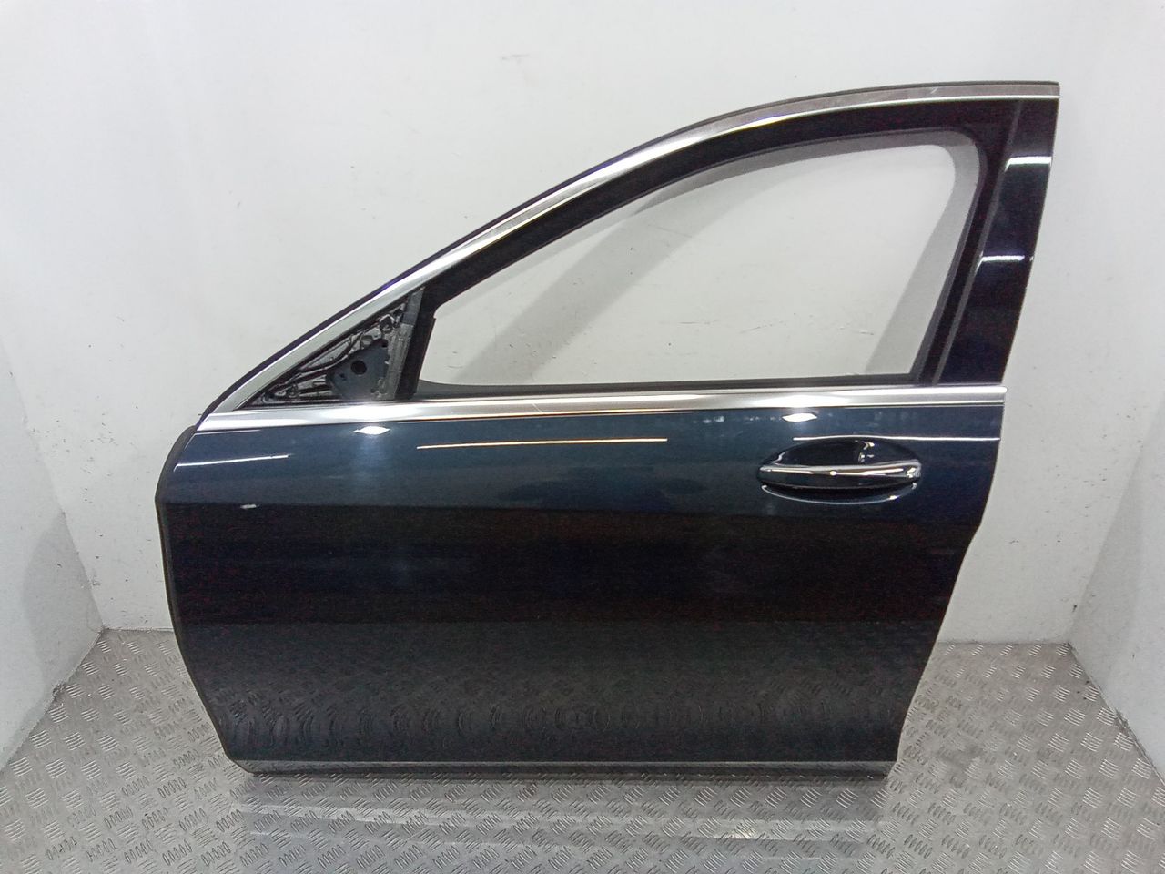 дверь передняя левая Mercedes-Benz S-Класс W222/C217/A217 2015, седан