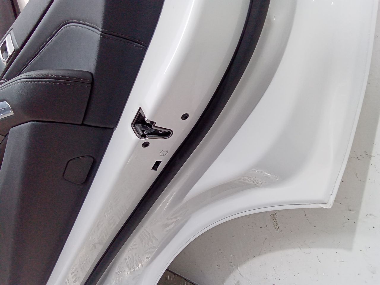 замок двери задней правой BMW X5 G05 2023