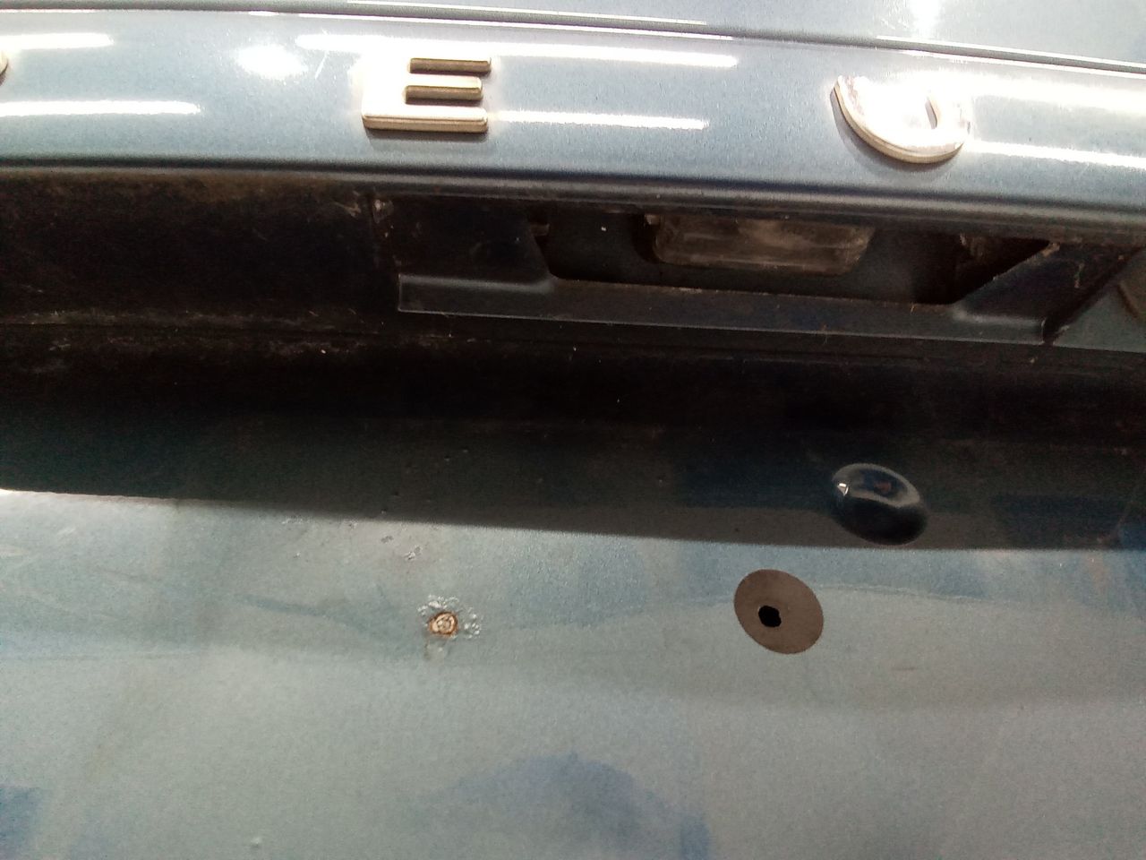 подсветка номера Peugeot Partner 2 поколение (B9) 2009