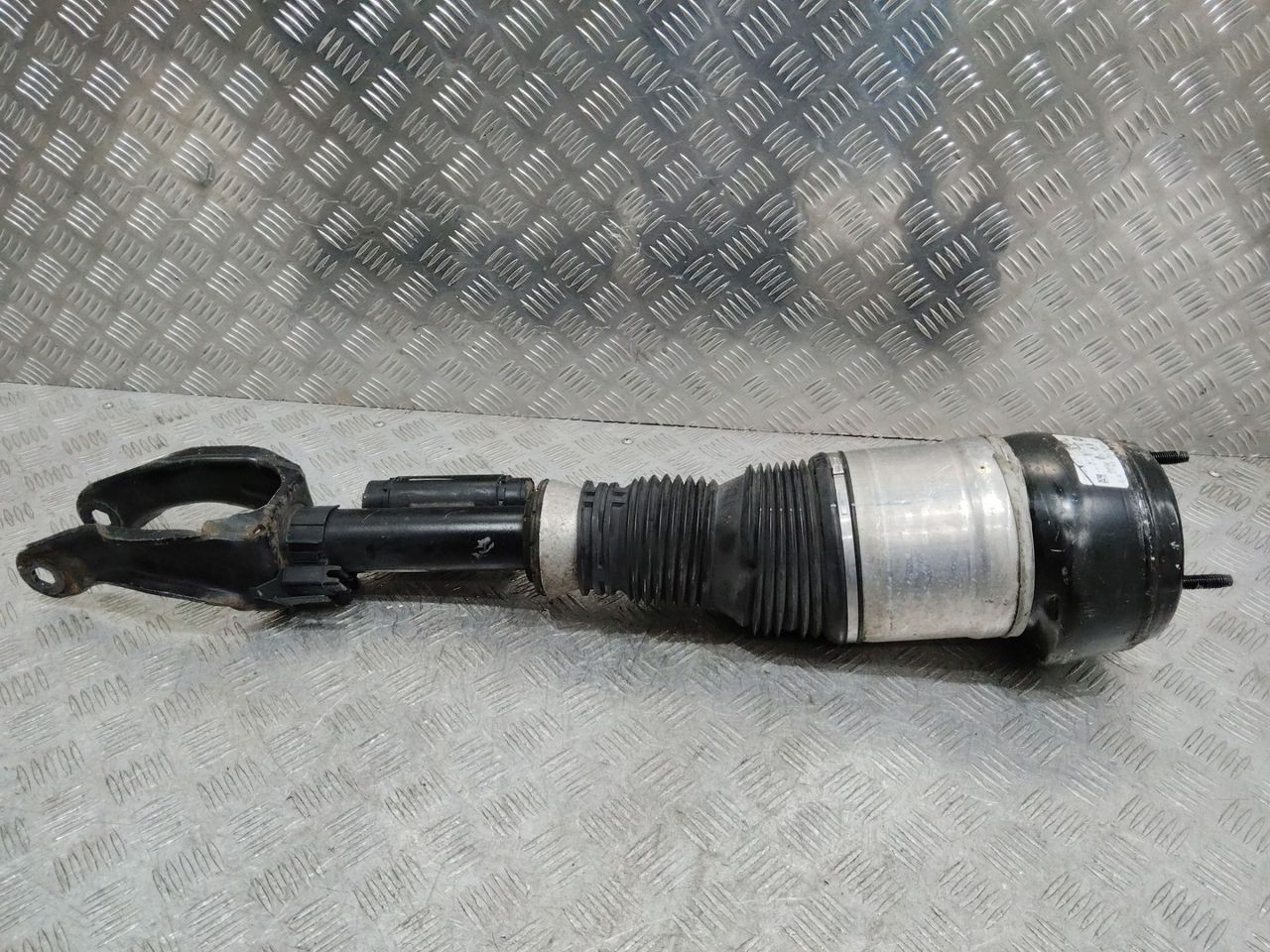 пневмостойка передняя Mercedes-Benz GLE W166 2017, A2923200800