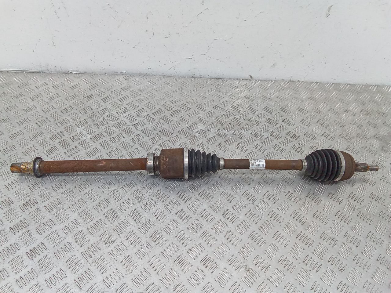 полуось передняя правая (приводной вал, ШРУС) Renault Megane 4 поколение 2020, 391005876R