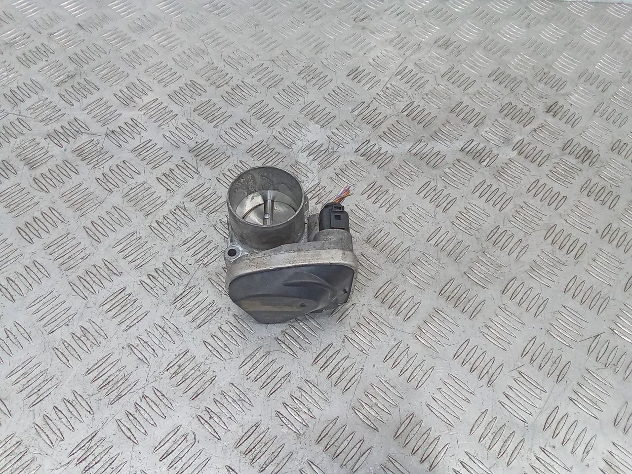 заслонка дроссельная Renault Megane 2 поколение 2004, 1.6 л., бензин, МКПП, A2C59511232