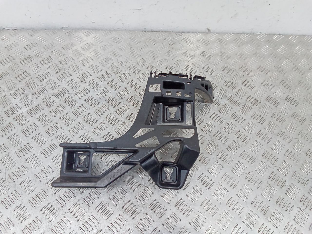 Крепление бампера заднего Mercedes-Benz GL-Класс X166 2014, A1668850465