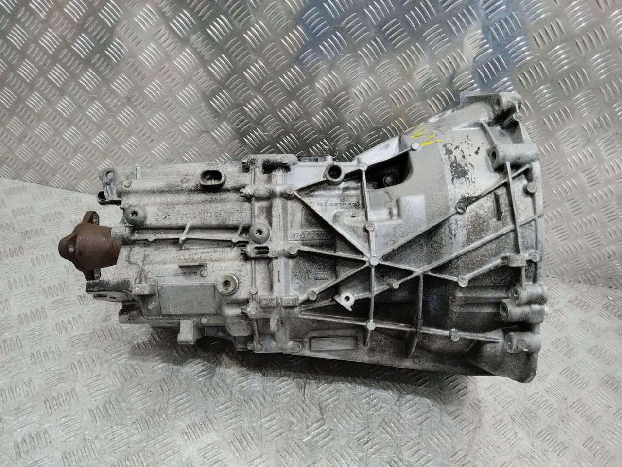 КПП механическая (МКПП) BMW 3 серия E90/E91 [рестайлинг] 2010, 2.0 л., дизель, 2170020198