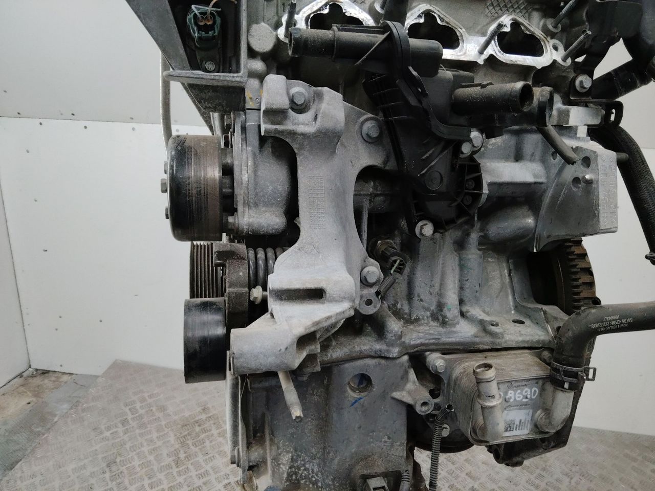 кронштейн генератора Renault Clio 4 поколение 2015, 0.9 л., H4B 400, бензин, МКПП, 117104394R