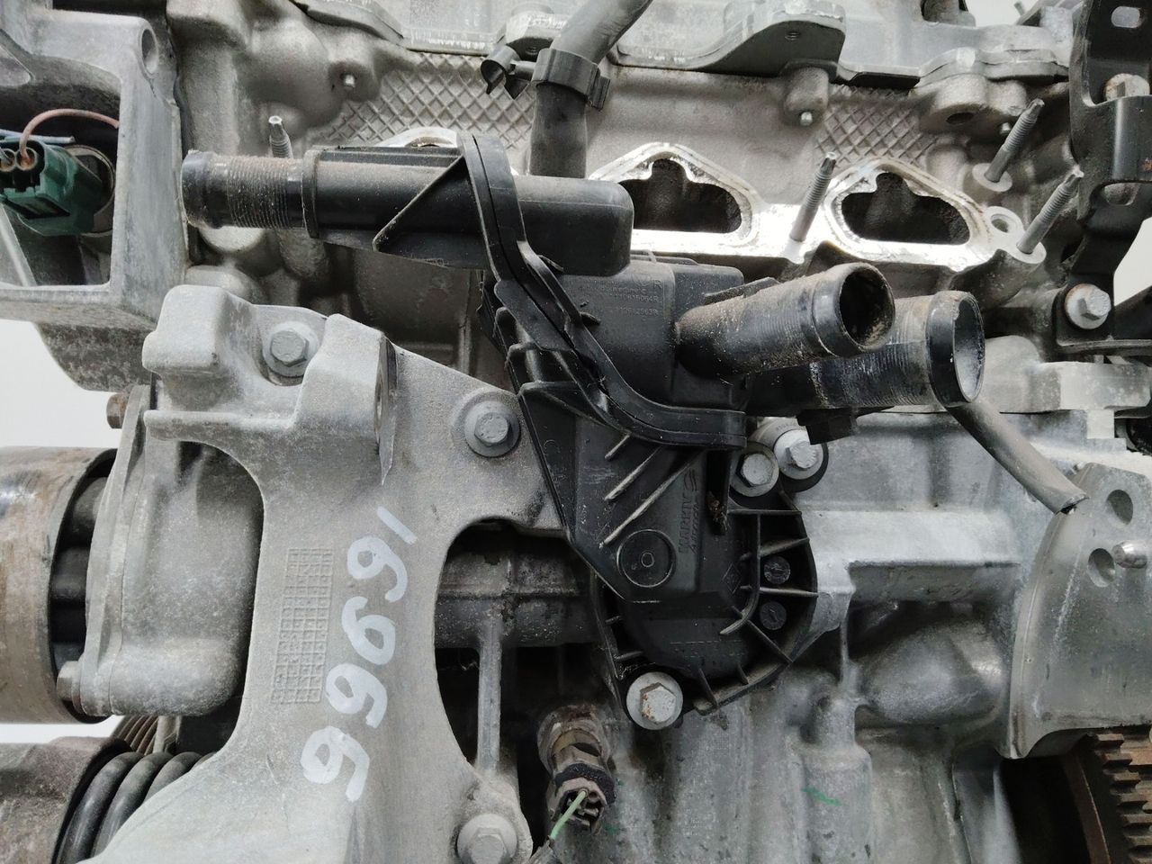 корпус термостата Renault Clio 4 поколение 2015, 0.9 л., H4B 400, бензин, МКПП, 110616064R
