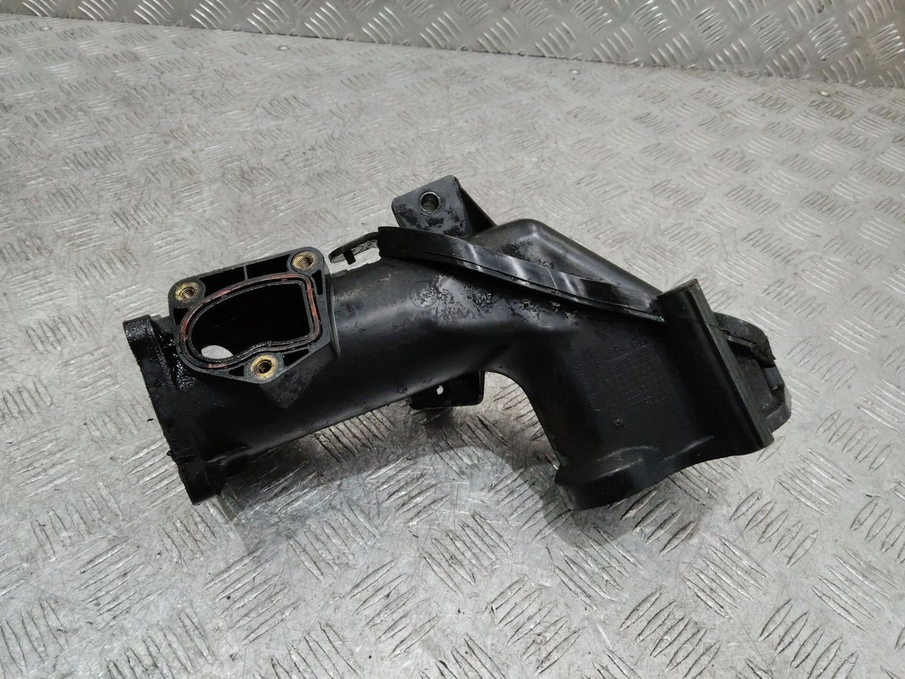 патрубок воздушного фильтра Mercedes-Benz S-Класс W221 2008, 3.0 л., OM 642.930, дизель, АКПП, A6420901037