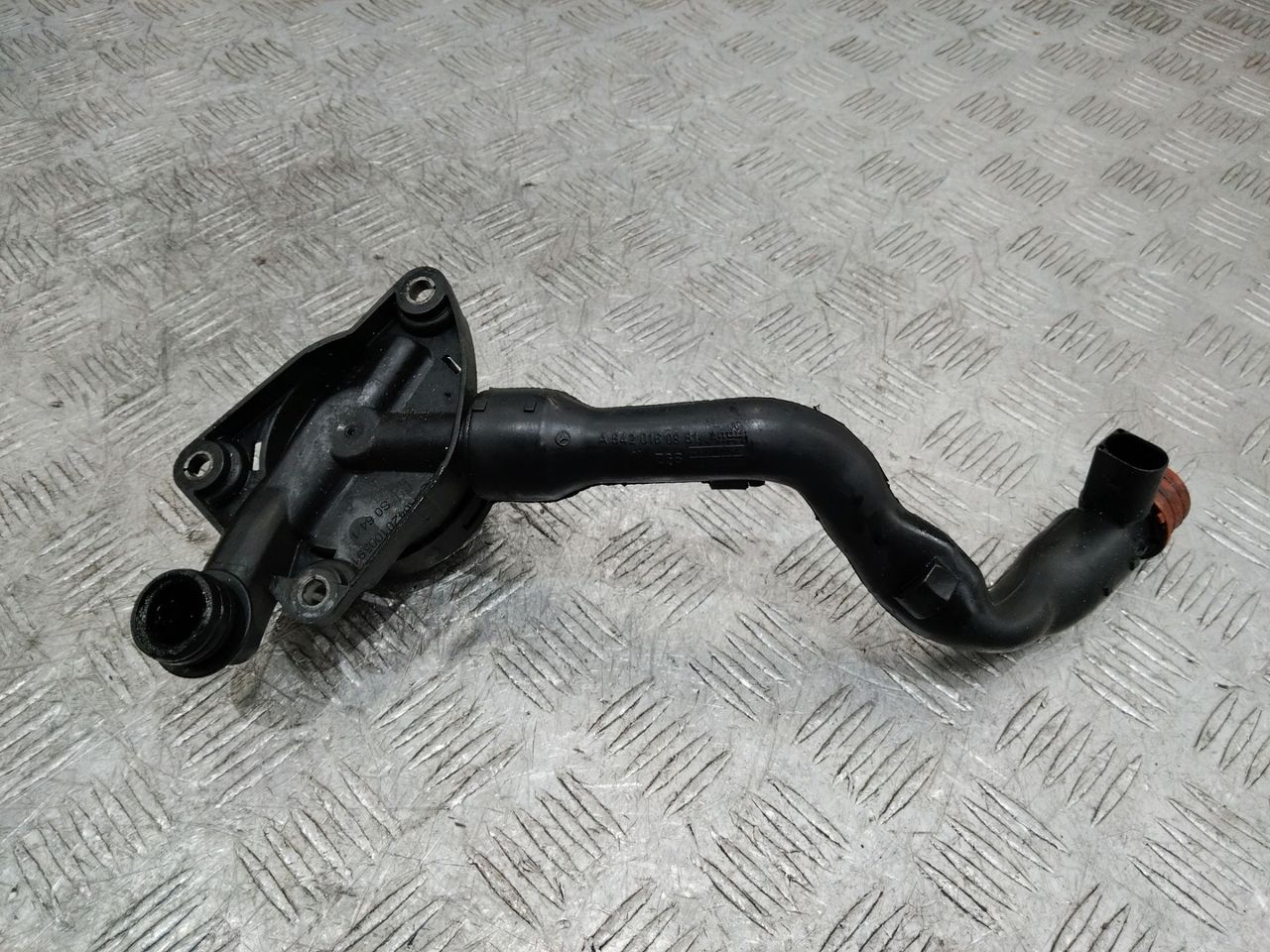 маслоотделитель (сапун) Mercedes-Benz S-Класс W221 2008, 3.0 л., OM 642.930, дизель, АКПП, A6420100591