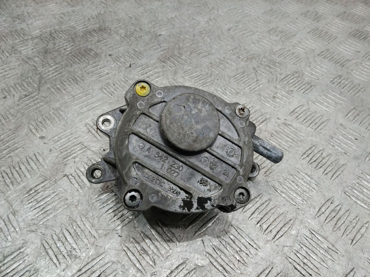 насос вакуумный Mercedes-Benz S-Класс W221 2008, 3.0 л., OM 642.930, дизель, АКПП, A6422301027