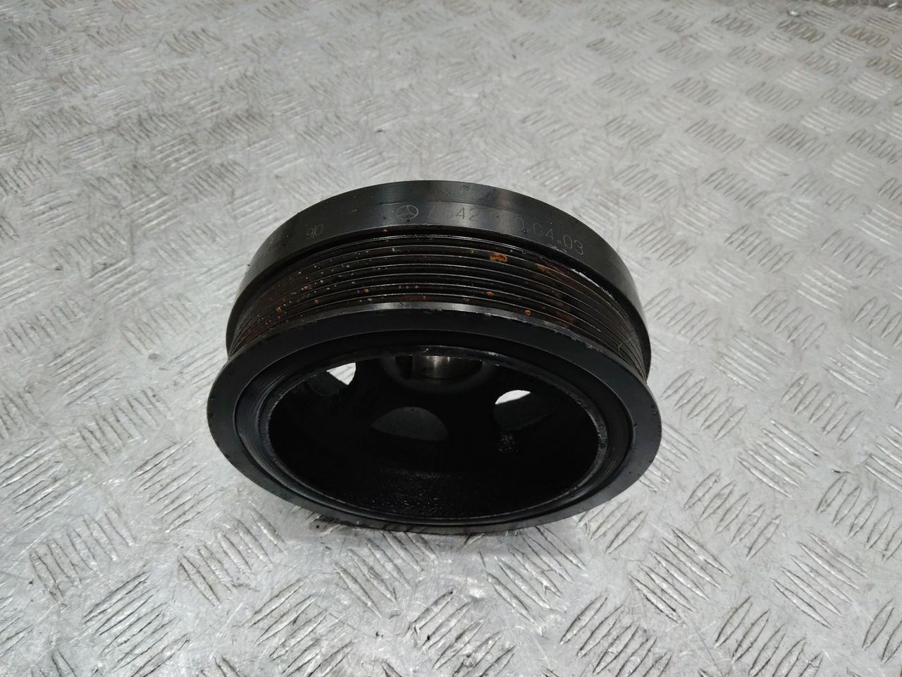 шкив коленвала Mercedes-Benz S-Класс W221 2008, 3.0 л., OM 642.930, дизель, АКПП, A6420300403