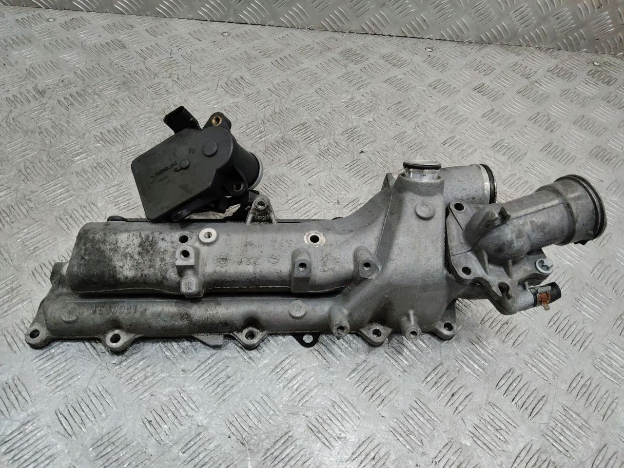 коллектор впускной Mercedes-Benz S-Класс W221 2008, 3.0 л., OM 642.930, дизель, АКПП, LF00051
