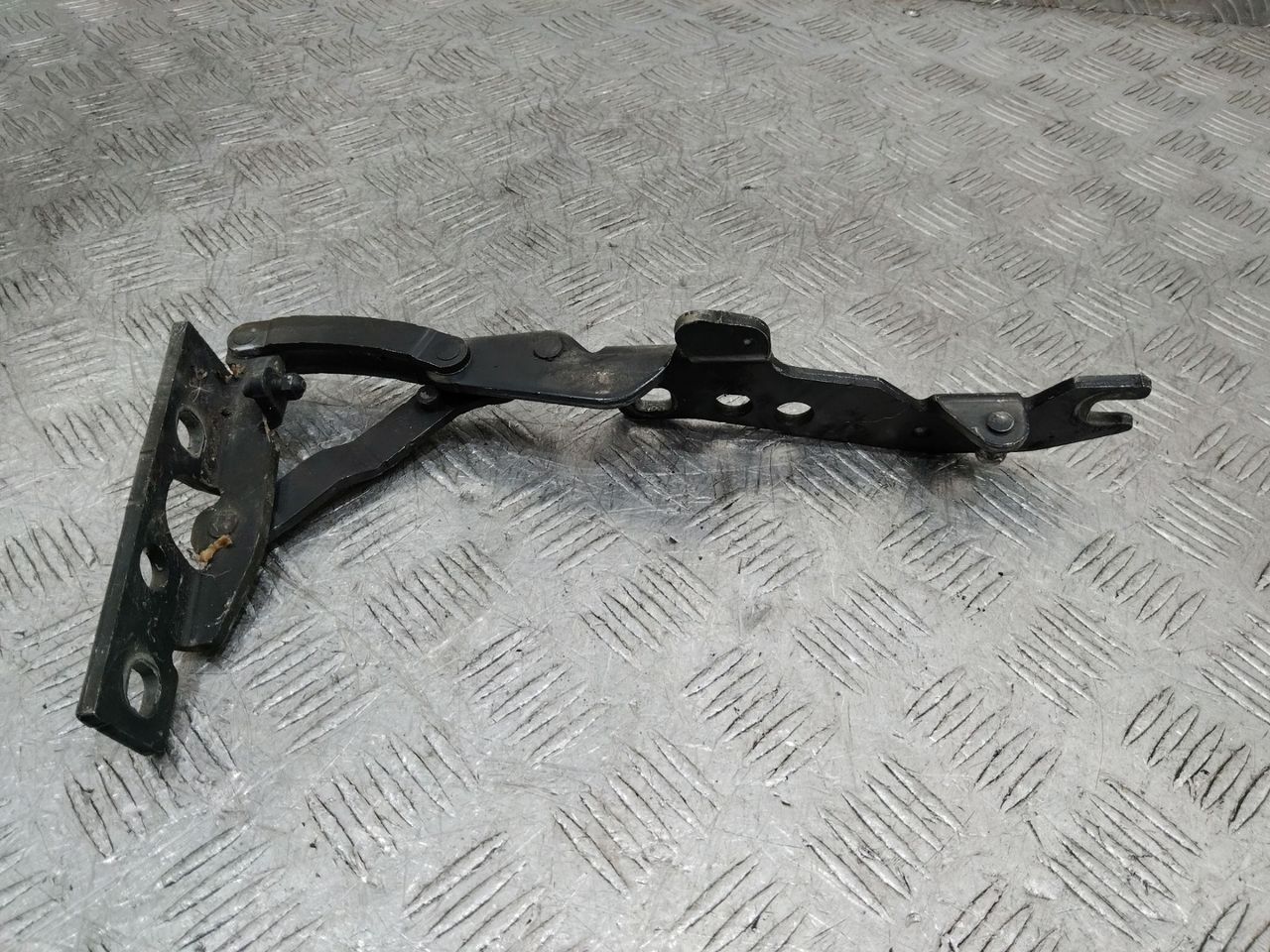 петля капота правая BMW X5 E53 [рестайлинг] 2005, 41618402174