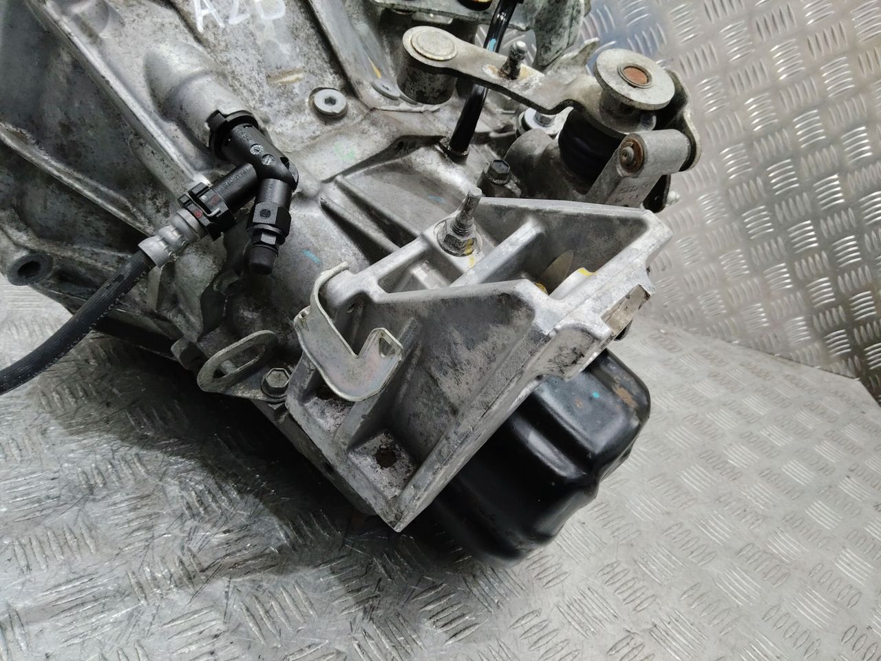 кронштейн КПП Suzuki Swift 4 поколение 2012, 1.3 л., дизель