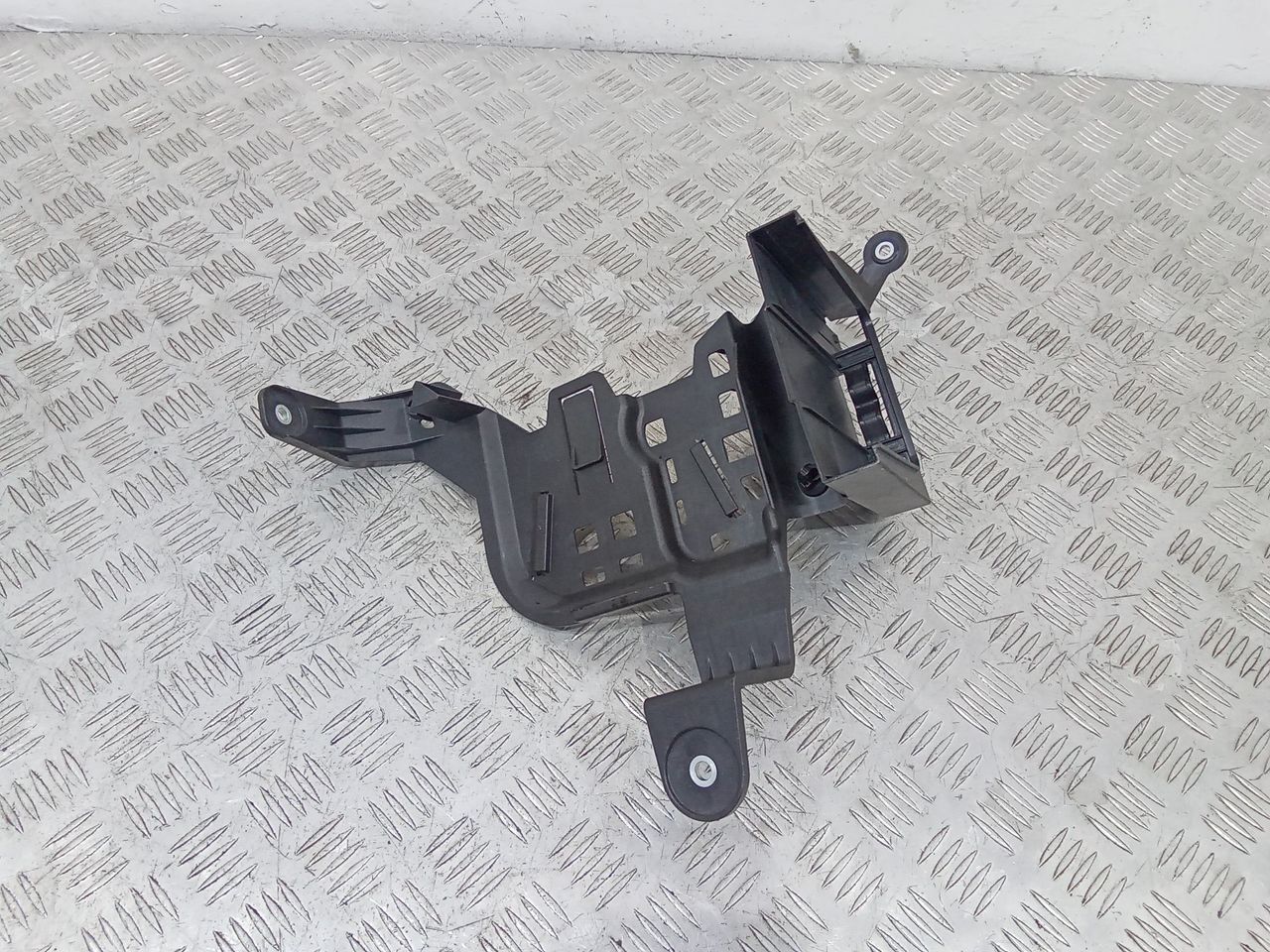 кронштейн блока управления Mercedes-Benz C-Класс W205/S205/C205 2017, A2055452940