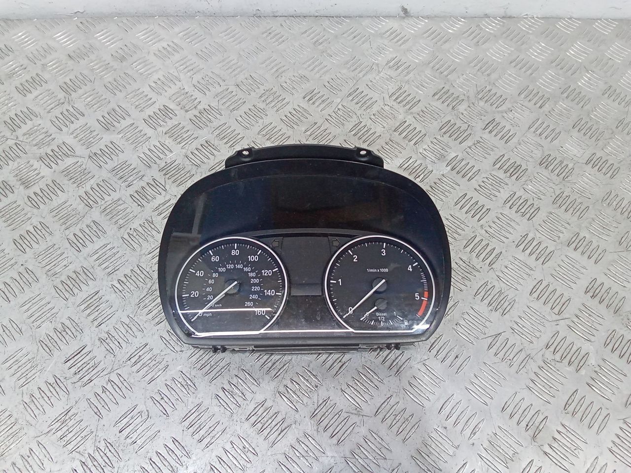 щиток приборов (приборная панель) BMW 1 серия E81/E87 [рестайлинг] 2007, 102498576, 9141478