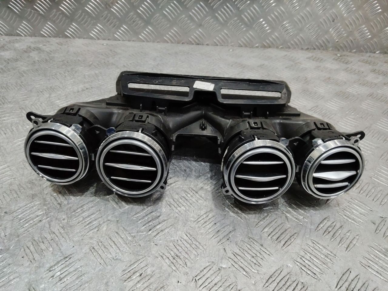 дефлектор обдува салона Mercedes-Benz S-Класс W222/C217/A217 2014, A2228310445
