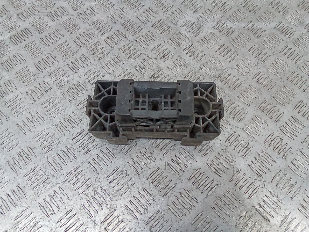 опора под домкрат (поддомкратная подушка) Mercedes-Benz GL-Класс X166 2014, A2046920028, A1666900334