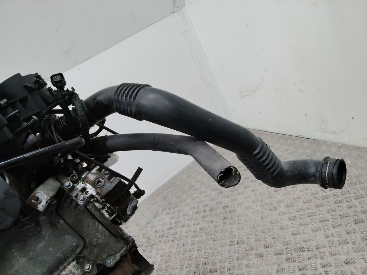 патрубок интеркулера Mercedes-Benz A-Класс W169 2006, 2.0 л., OM 640.940, дизель, МКПП, A1695200701
