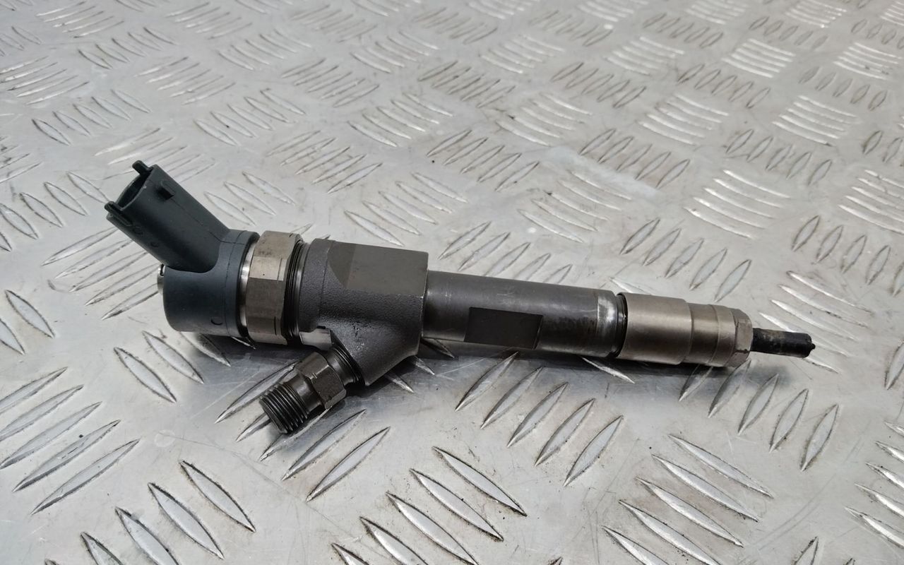 форсунка Renault Megane 3 поколение 2009, 1.9 л., дизель, МКПП, 0445110328